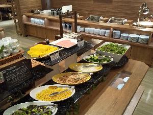バイキング朝食