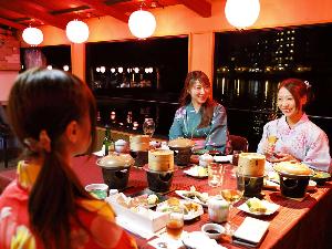 ■屋形船■  日田観光の思い出に…大切な人と食べる食事は一段と格別！色浴衣で雰囲気◎