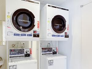×【コインランドリー】長期宿泊に便利なコインランドリーをご用意。
