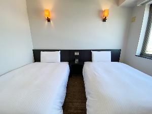 【ツインルーム】客室の一例