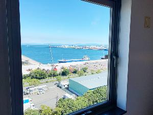 【客室からの眺めの一例】海側の客室からは鹿児島湾が一望できます。※眺めの一例です