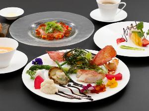 夕食イメージ　洋食コース料理