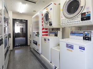 ×【コインランドリー】長期滞在の強い味方（有料）
