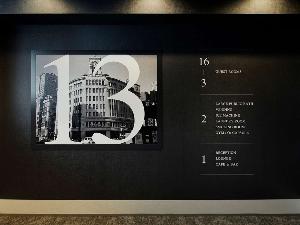 【エレベーターホール】レトロな銀座のフォトグラフを展示