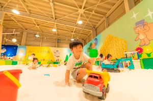 【遊園地内】ムースの白い砂場