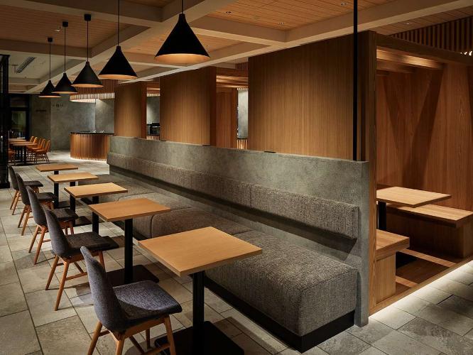 【BANKERS STREET CAFE】店内