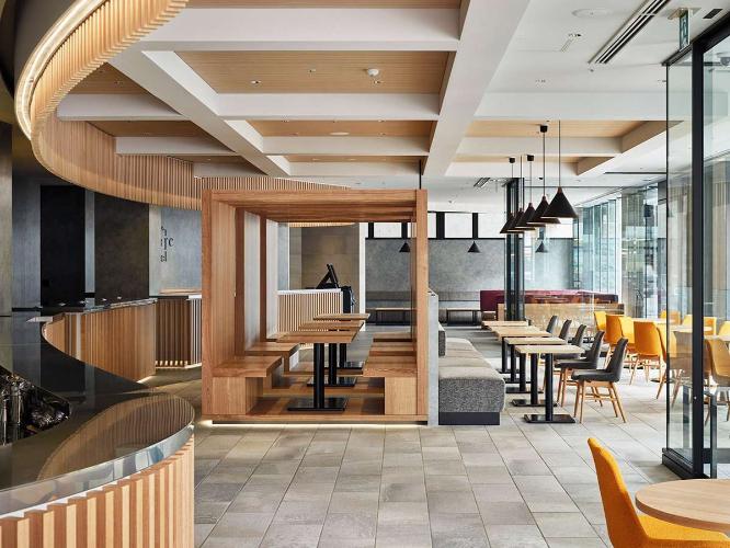 【BANKERS STREET CAFE】店内