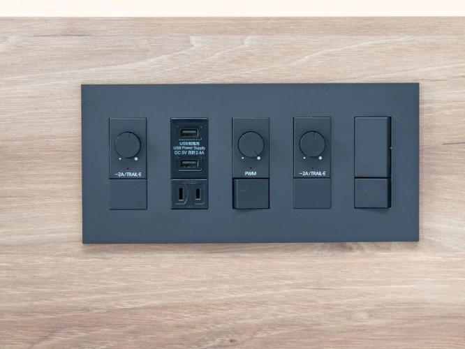 【客室電源コンセント】