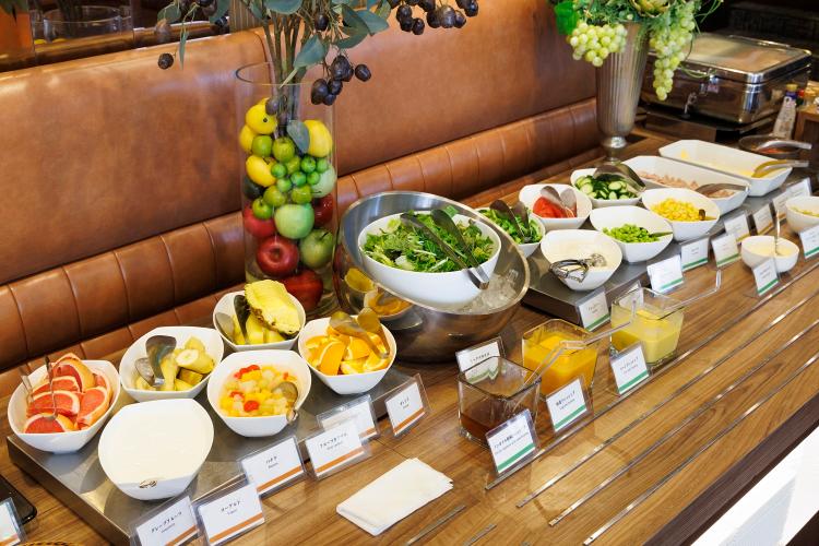 朝食バイキング会場（1Fロイヤルホスト）