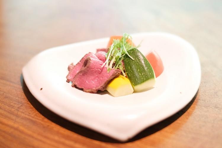 【夕食一例】提携レストラン「ゆるり」のジビエ料理