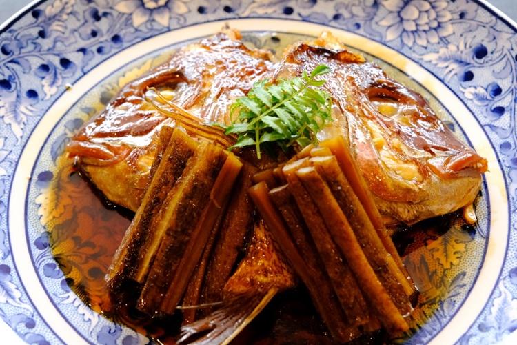【夕食一例】提携レストラン「真たろう」の一品