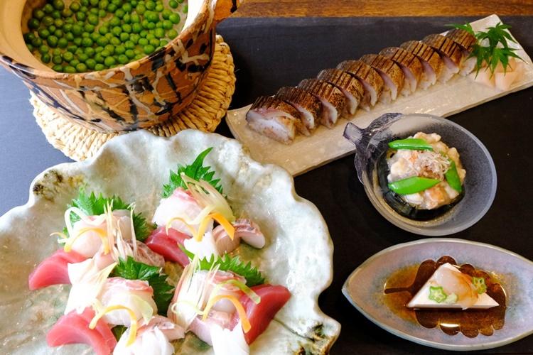 【夕食一例】提携レストラン「真たろう」の料理