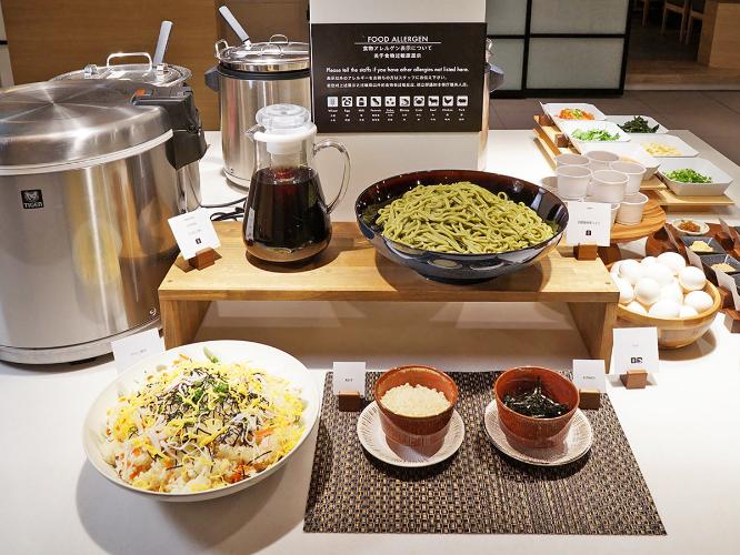 ＜朝食＞和洋食ビュッフェ 抹茶うどん、ちらし寿司