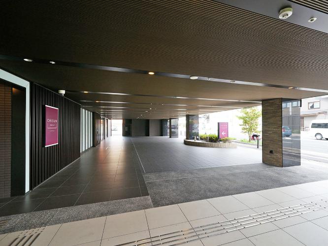 施設内へのアプローチ