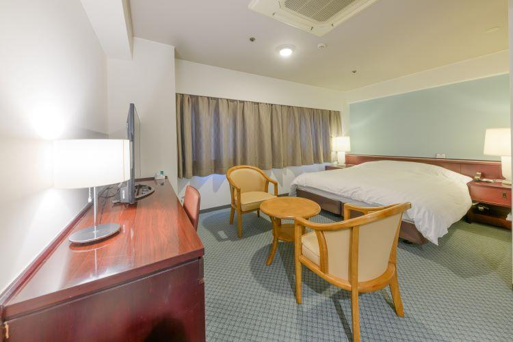 デラックスツイン