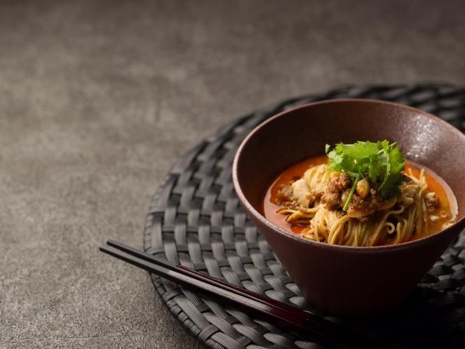 夕食ビュッフェイメージ　担々麺
