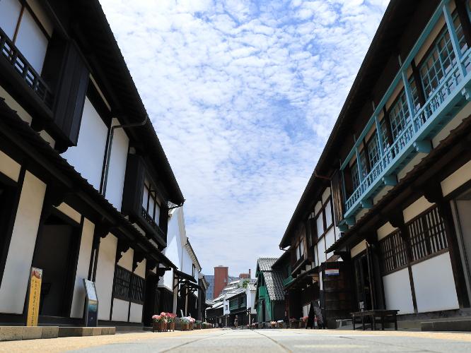 ★当館から一番近い観光地、『出島和蘭商館跡』は徒歩で約４分です