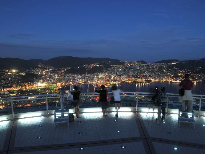 ★長崎市の夜景スポット『稲佐山展望台』　2012年、香港・モナコと共に世界新三大夜景に認定されました