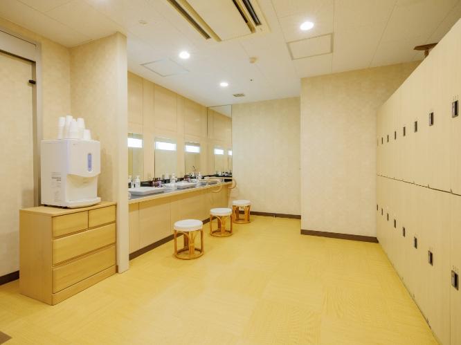 宿泊者専用　浴場「青根」パウダールーム  （浴場小）