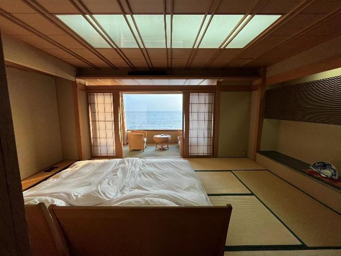 新館和室１間<BR>どのお部屋からも津軽海峡が望めます。