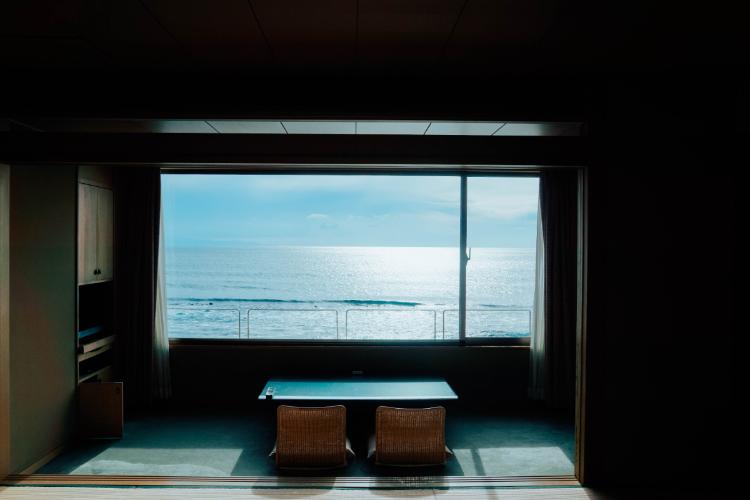 新館和室１間<BR>どのお部屋からも津軽海峡が望めます。