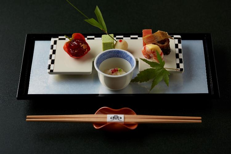 ひとつひとつ丁寧に手を加えた懐石料理