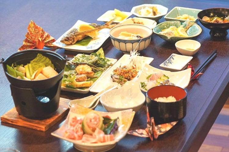 夕食