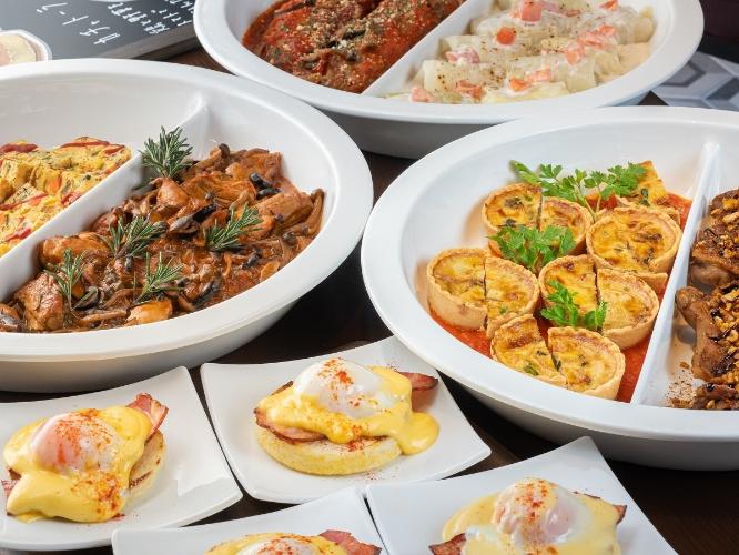 朝食は、九州・福岡の、地域の素材を活かした和洋食ブッフェをご用意しております！