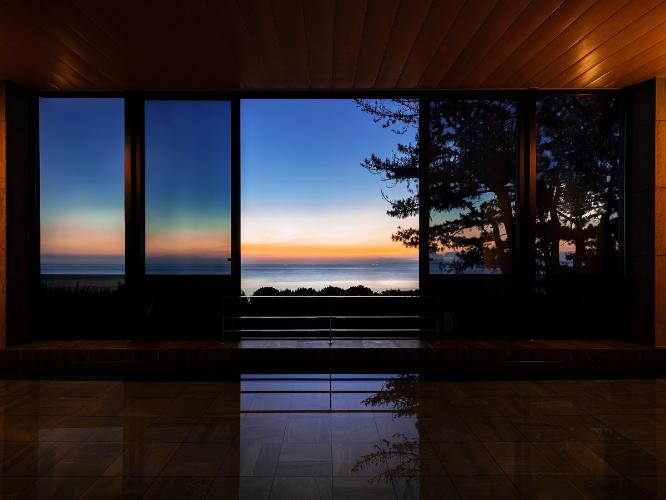 【2023年7月オープン】紀淡海峡の絶景が臨める展望大浴場「遊湯」