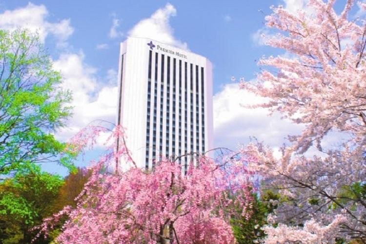 【外観】ホテル外観（春）