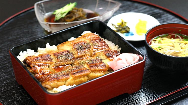 食事（イメージ）