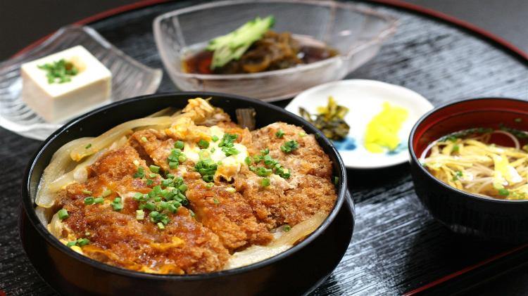 食事（イメージ）