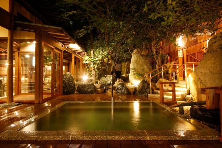 【右の湯】仁者の湯（夜）