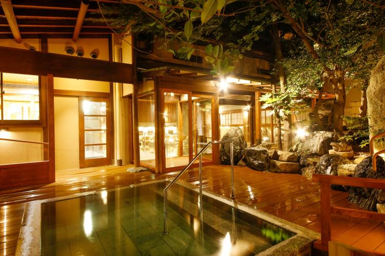 ■仁者の湯■2019年10月リニューアルオープン！庭園を眺めながら温泉に浸かる。