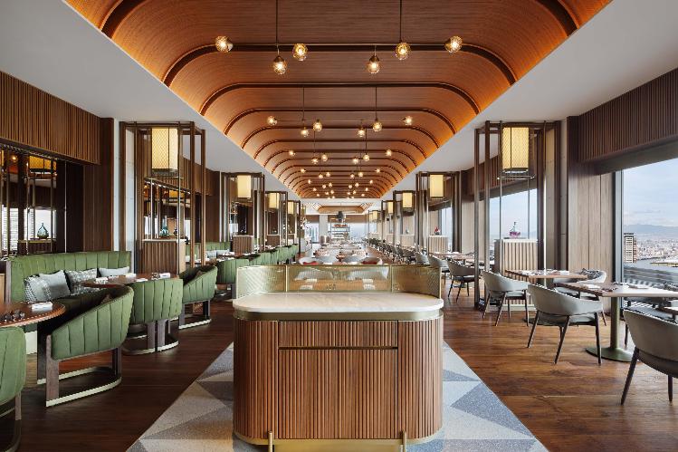 レストラン「THE MOMENT GRILL＆DINING」
