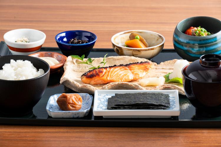 朝食（日本料理「Japanese Cuisine 桜丘」）
