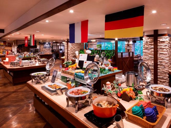 【夕食一例】ヨーロッパ・アルプス各国の郷土料理をモチーフに多彩なメニューをご用意