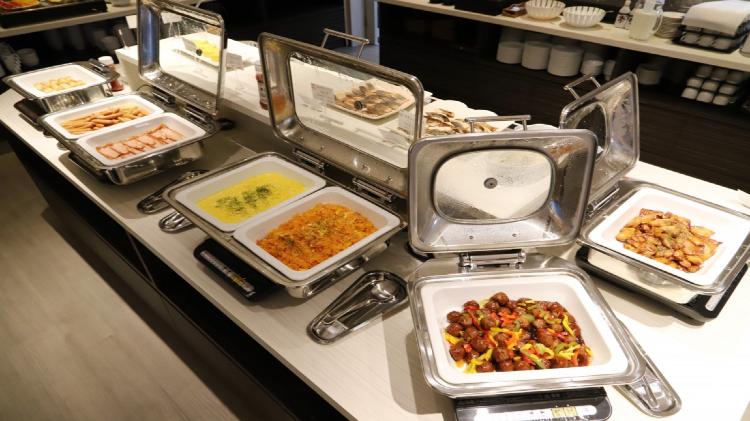 朝食ビュッフェ