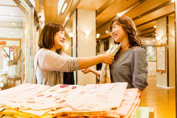 ■館内イメージ■有料色浴衣