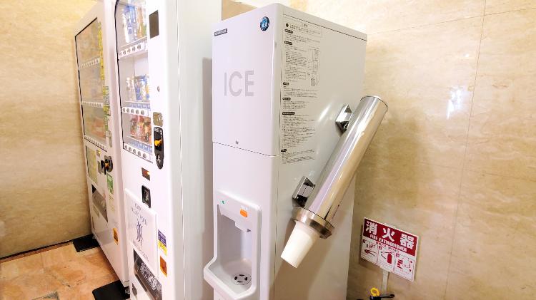 製氷機を1階にご用意しております。