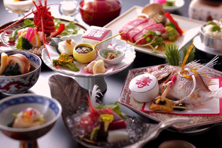 ■【萬松閣の祝い膳】お客様の大切なお祝いの日を華やかに彩る祝い膳　お食事イメージ