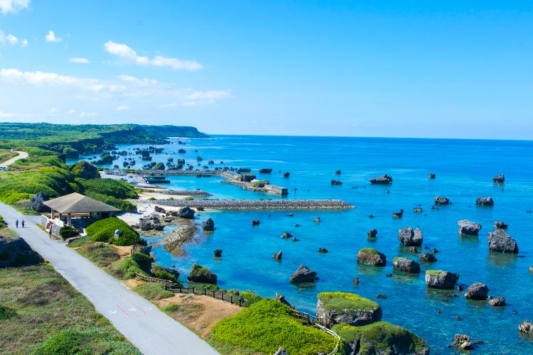 ★平安名埼灯台★壮大な海景色を堪能できます♪