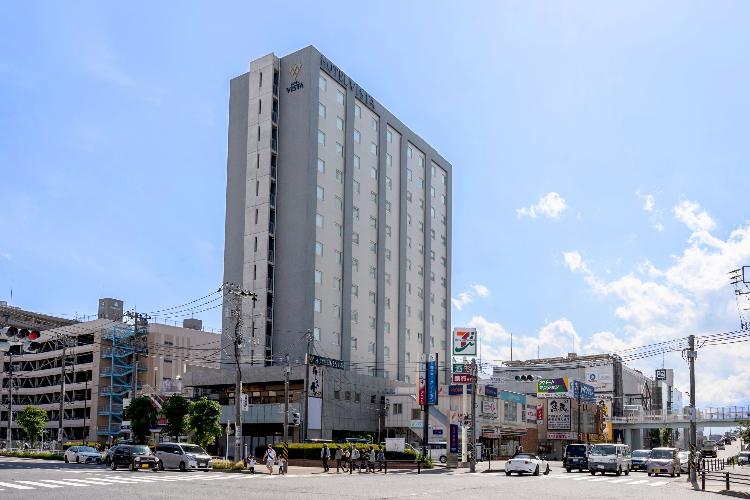 駅から徒歩3分 客室はバスルームとトイレが分かれた3点独立型
