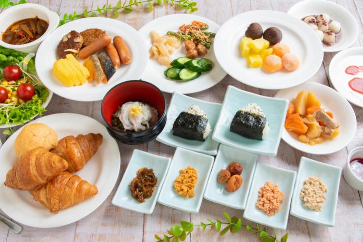 【朝食】和洋メニューが揃う朝食で元気をチャージ