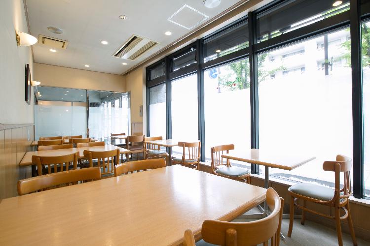 【朝食】食事会場◆6：00〜9：30（9：00オーダーストップ）