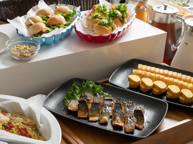 朝食ビュッフェ