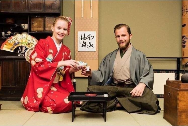 【周辺】浅草_着もの・変身体験(時代屋)