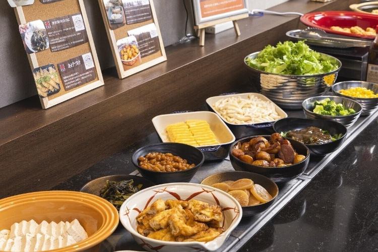 【朝食】高山の在郷料理・サラダコーナー