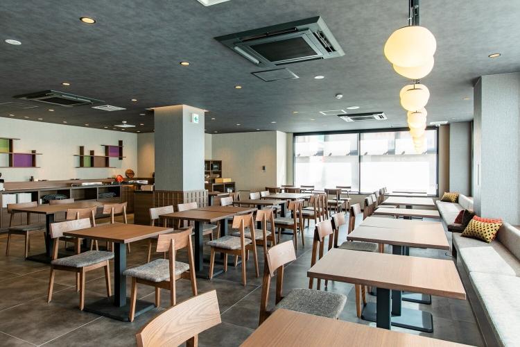朝食会場