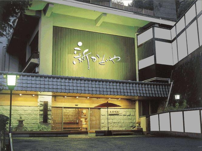 外観　夜